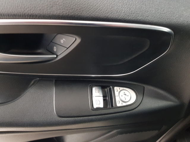 Mercedes Benz Vito