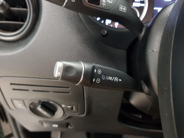 Mercedes Benz Vito