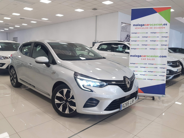 Used RENAULT CLIO SE LIMITADA TCE in Malaga